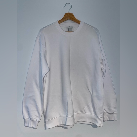 White Crewneck no.5 Essentials by H&M never worn - Picture 3 of 10